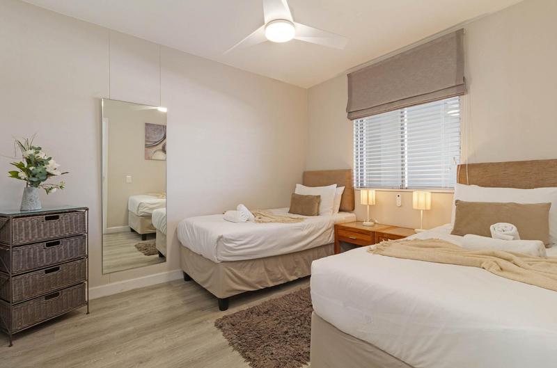 To Let 3 Bedroom Property for Rent in Dolphin Beach Western Cape